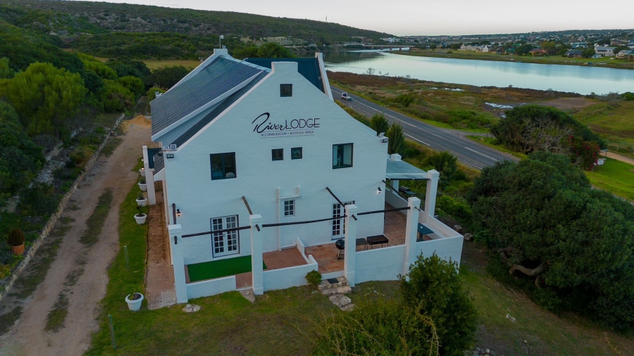 8 Bedroom Property for Sale in Stilbaai Oos Western Cape